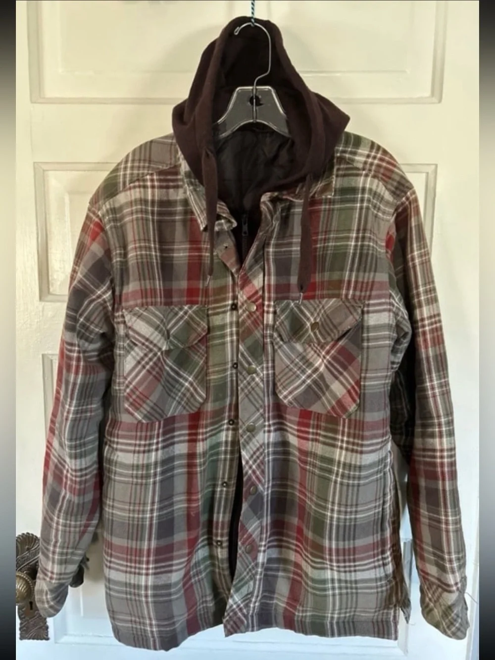 Men's Hooded Flannel Jacket with Quilted Lining and Four Pockets. Size Medium
